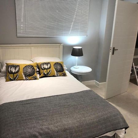 케이프타운 Private Bachelor Pad In Sea Point 아파트 외부 사진