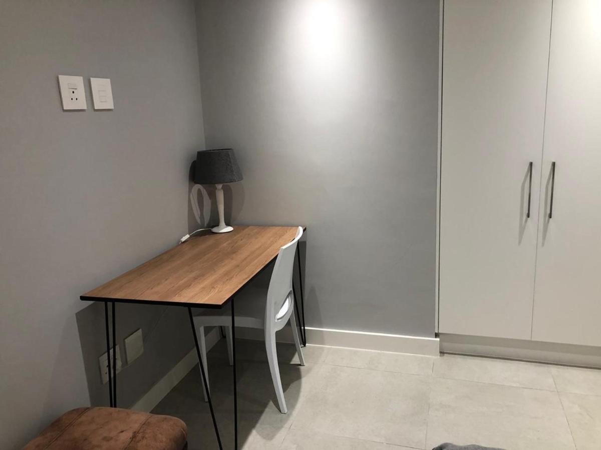 케이프타운 Private Bachelor Pad In Sea Point 아파트 외부 사진