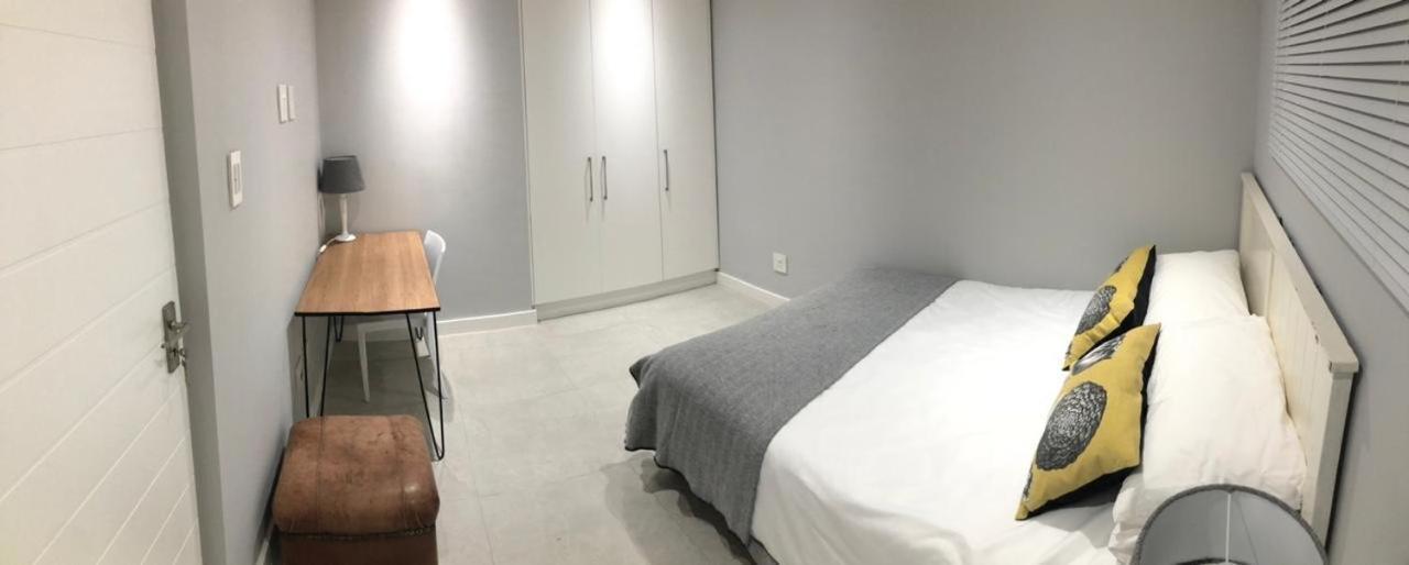 케이프타운 Private Bachelor Pad In Sea Point 아파트 외부 사진